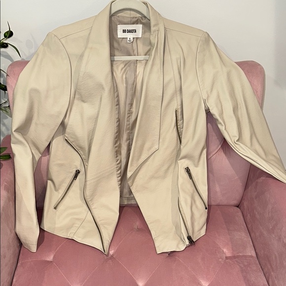 BB Dakota Jackets & Blazers - BB Dakota Women's MOTO fax‎ leather S Cream Jacket